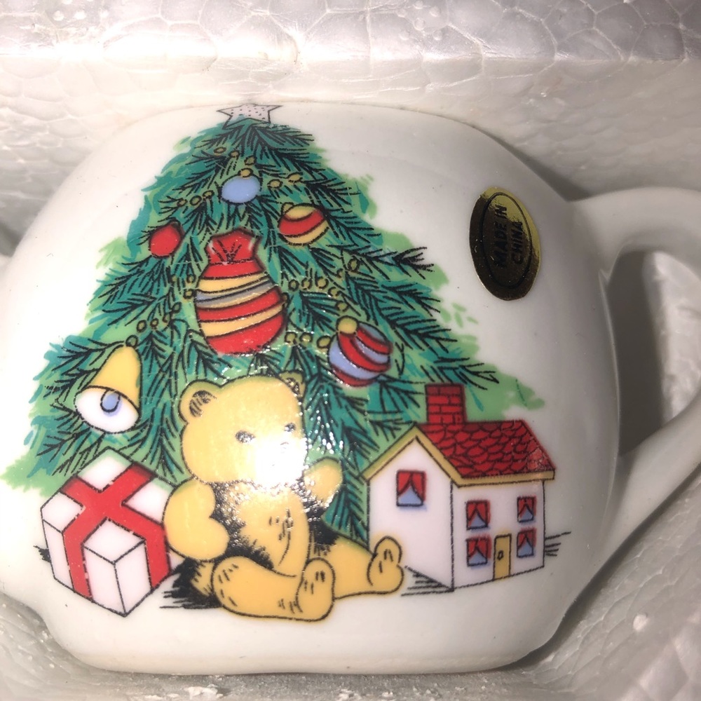 Vintage 17pc Christmas Mini China Tea Set -unused